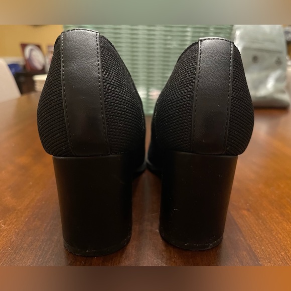 🖤Adrienne Vittadini 3" Britney Pump Block Heel🖤 - Picture 3 of 9
